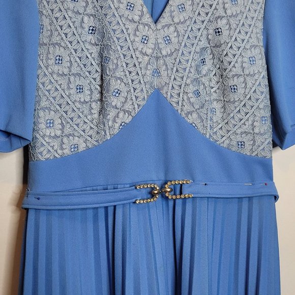 Vintage Dress Polyester Diolen Made in Europe Sz 44 Pleated Skirt Zip Back Belt - Picture 3 of 13